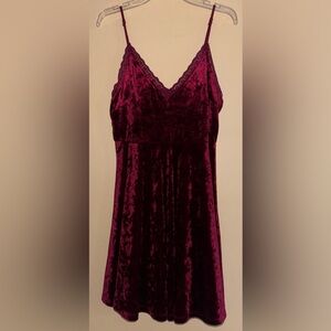 Forever 21 Burgundy Velour Mini Dress with Lace Trimmings - L